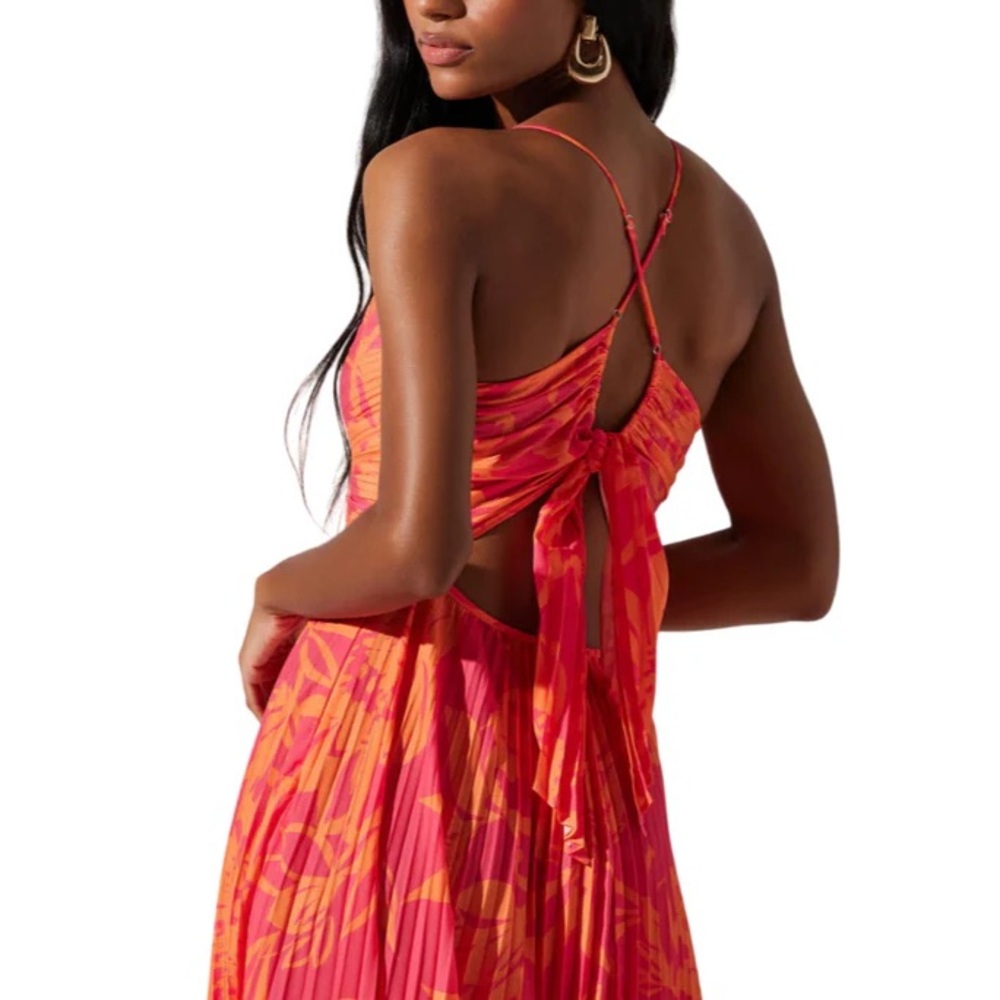 Astr Red and Orange Floral Midi Dress - Picture 2 of 8